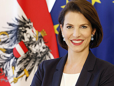 Karoline Edtstadler Bundesministerin für Verfassung und EU
